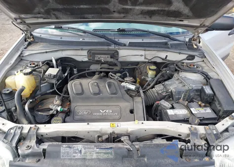 2002 Ford Escape Xlt из США, поврежденный, VIN 1FMYU03102KB64783